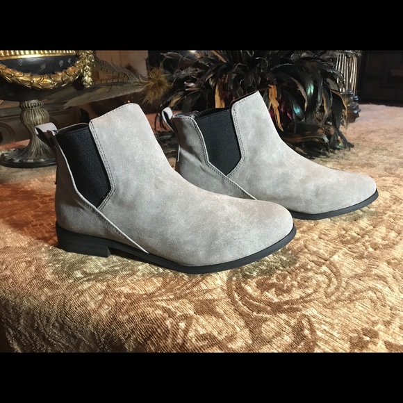 VOLCOM KILLER, ANKLE SHORT BOOTS, GREY SZ 6 - Picture 5 of 8